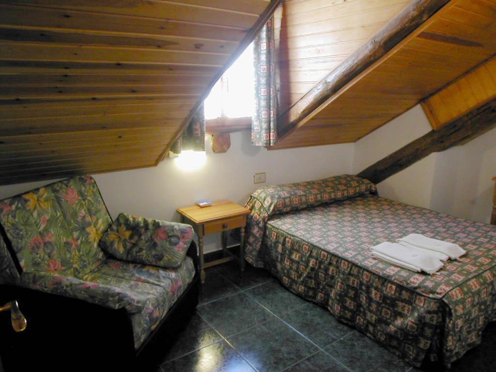 Hotel Gabarre Broto Pokoj fotografie